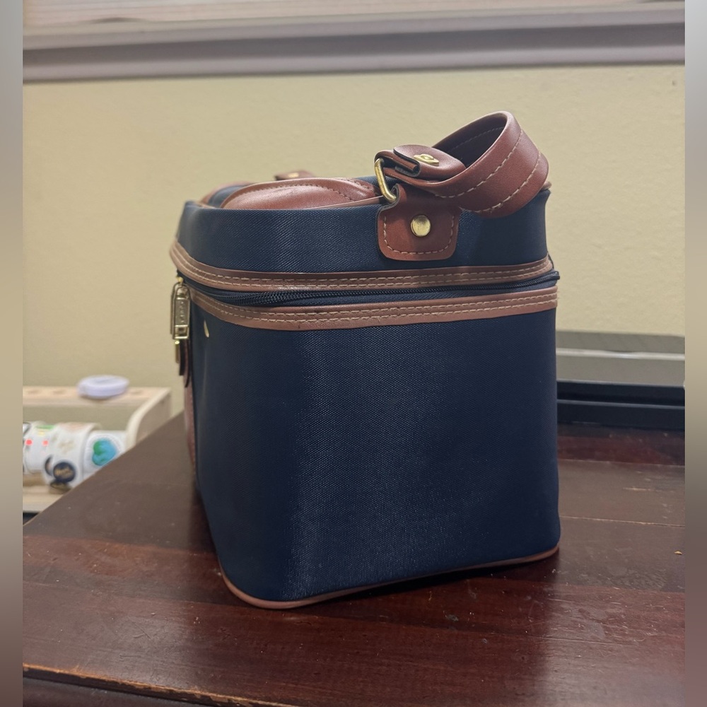 Jaguar Train Case Carry on Cosmetic Overnight Bag Navy Brown 12" X 7" X 7" - Picture 7 of 10